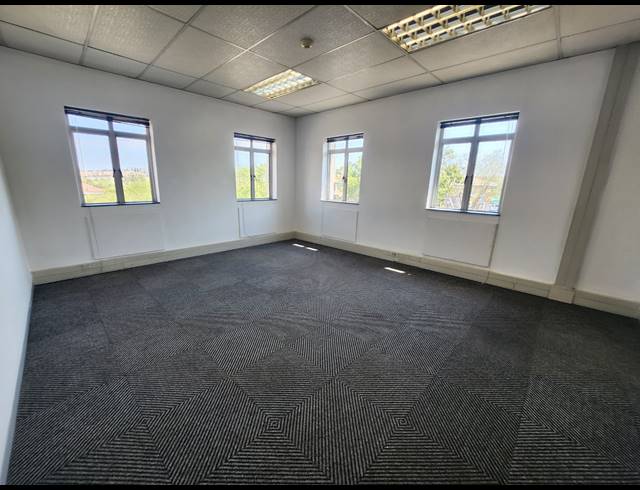 662M² OFFICE TO LET IN HALFWAY GARDENS